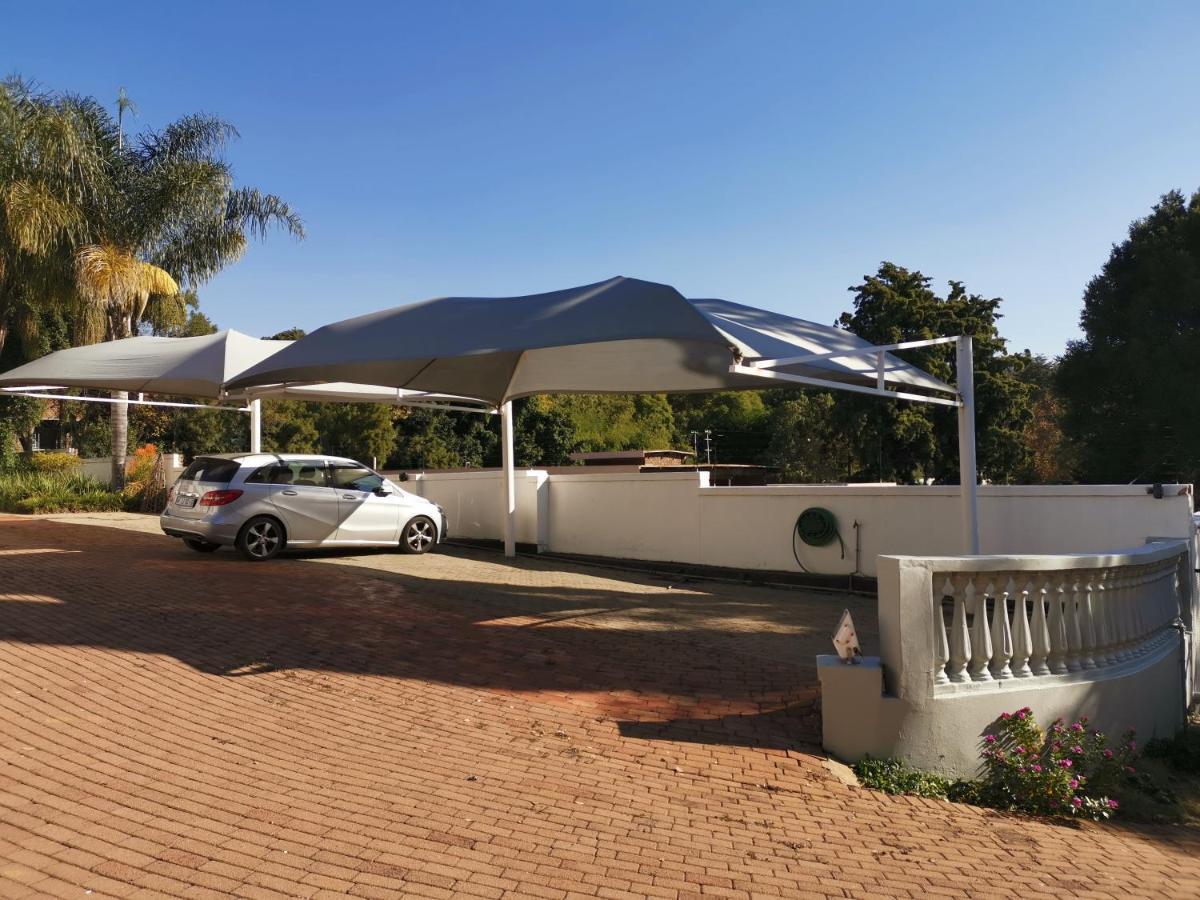 Erasmus Manor Guest House Pretoria Exterior photo